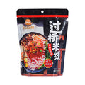 Fideos de arroz sabor a carne estofada (Yunpinxian) 203G